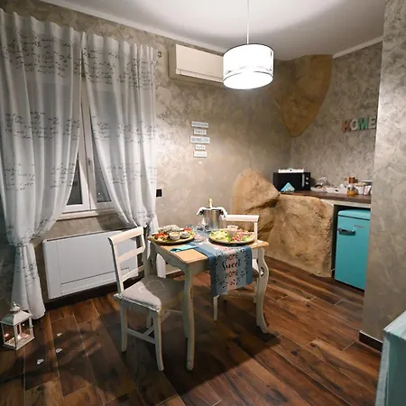 La Casa Nella Roccia *